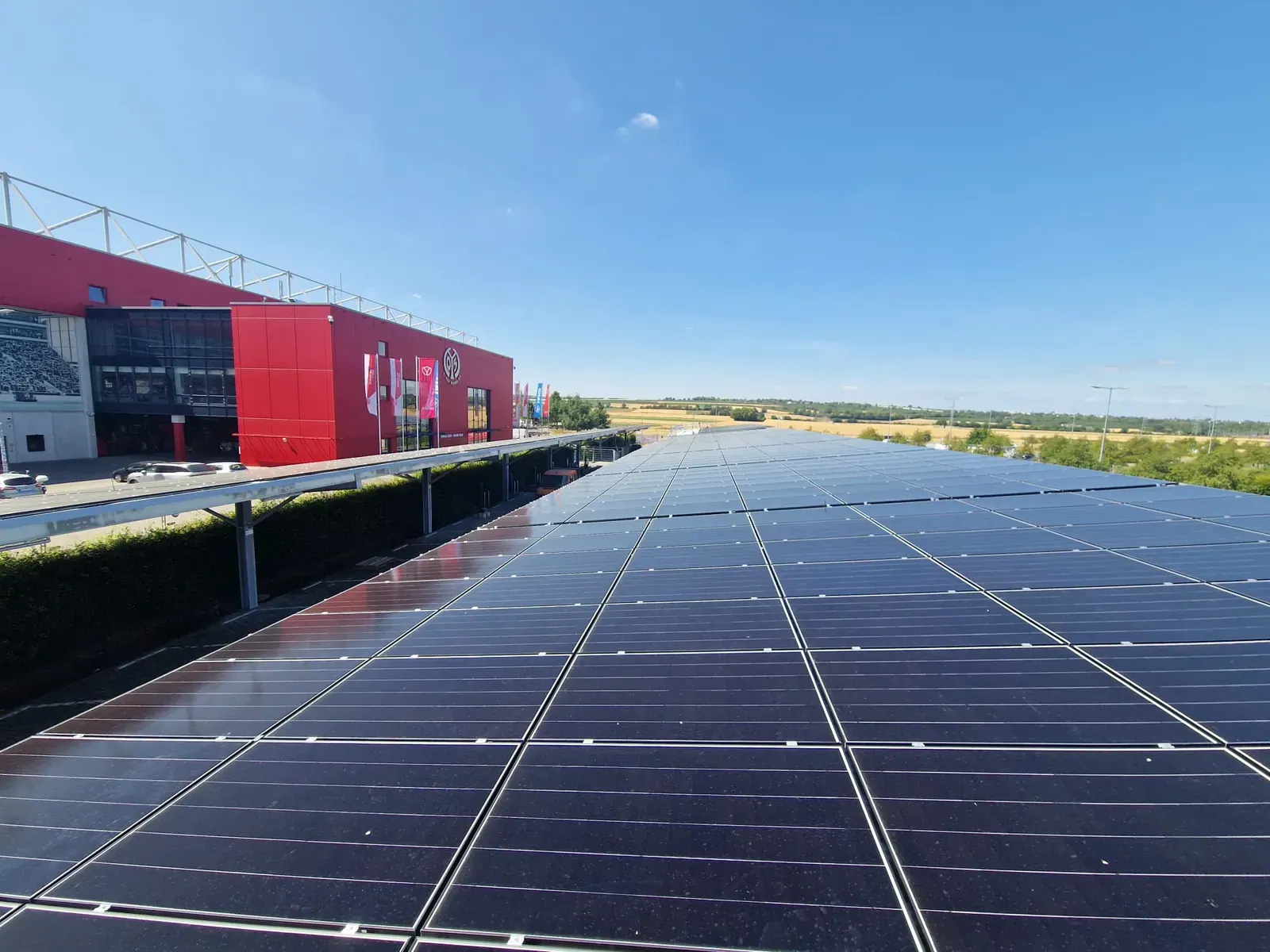 1. FSV Mainz 05: Solar-Carports auf dem Stadionparkplatz, Bild 4