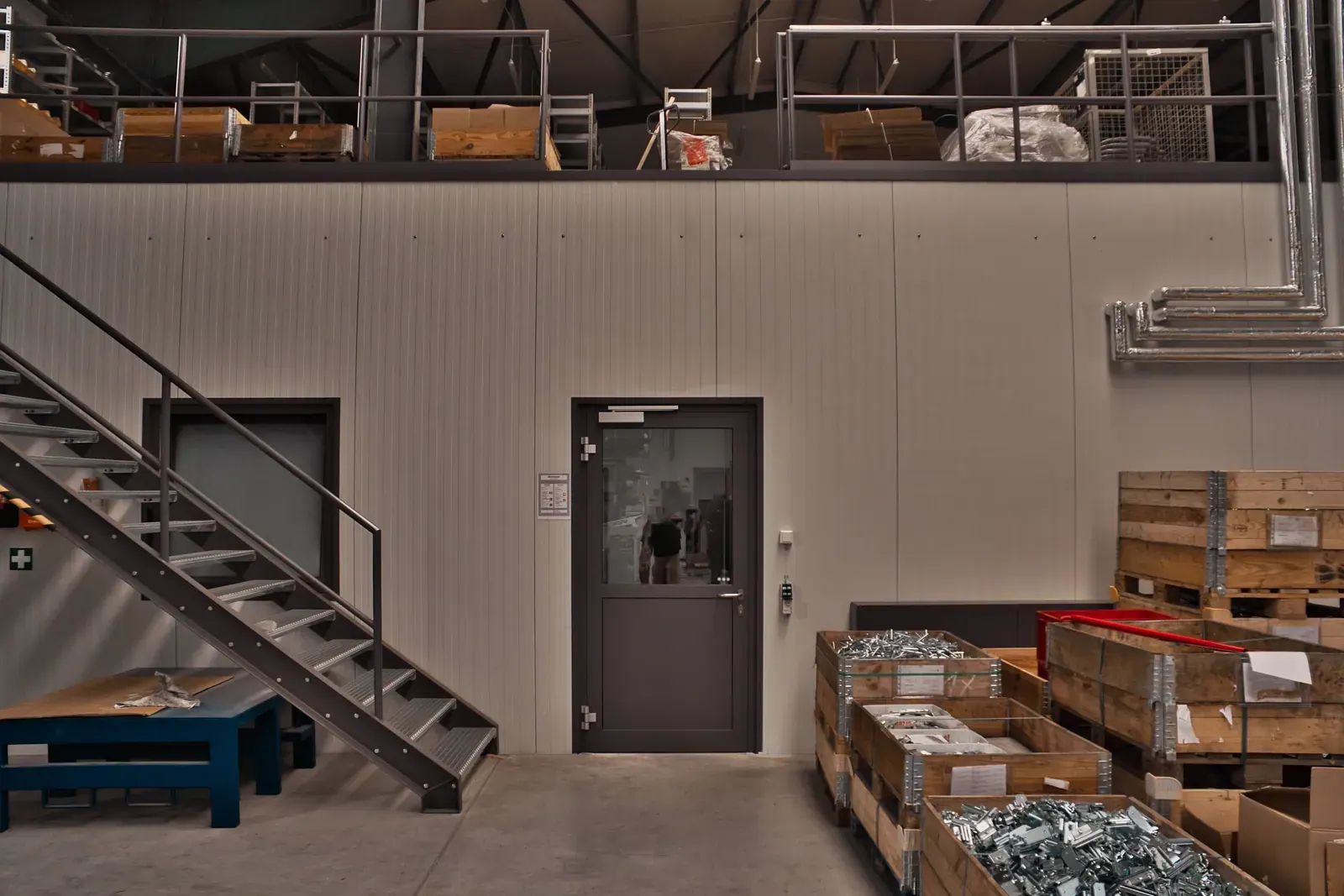 Metallbau Hartmann: Produktionshalle mit Büro, Bild 7