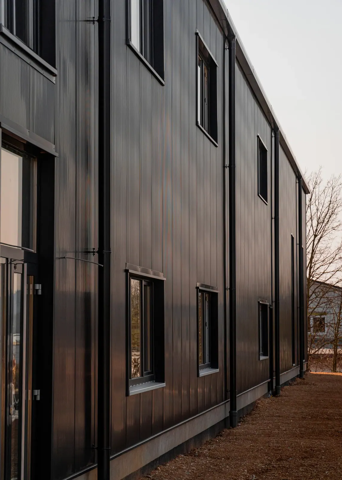 Metz GmbH: Produktions- und Lagerhalle mit Büro, Bild 7