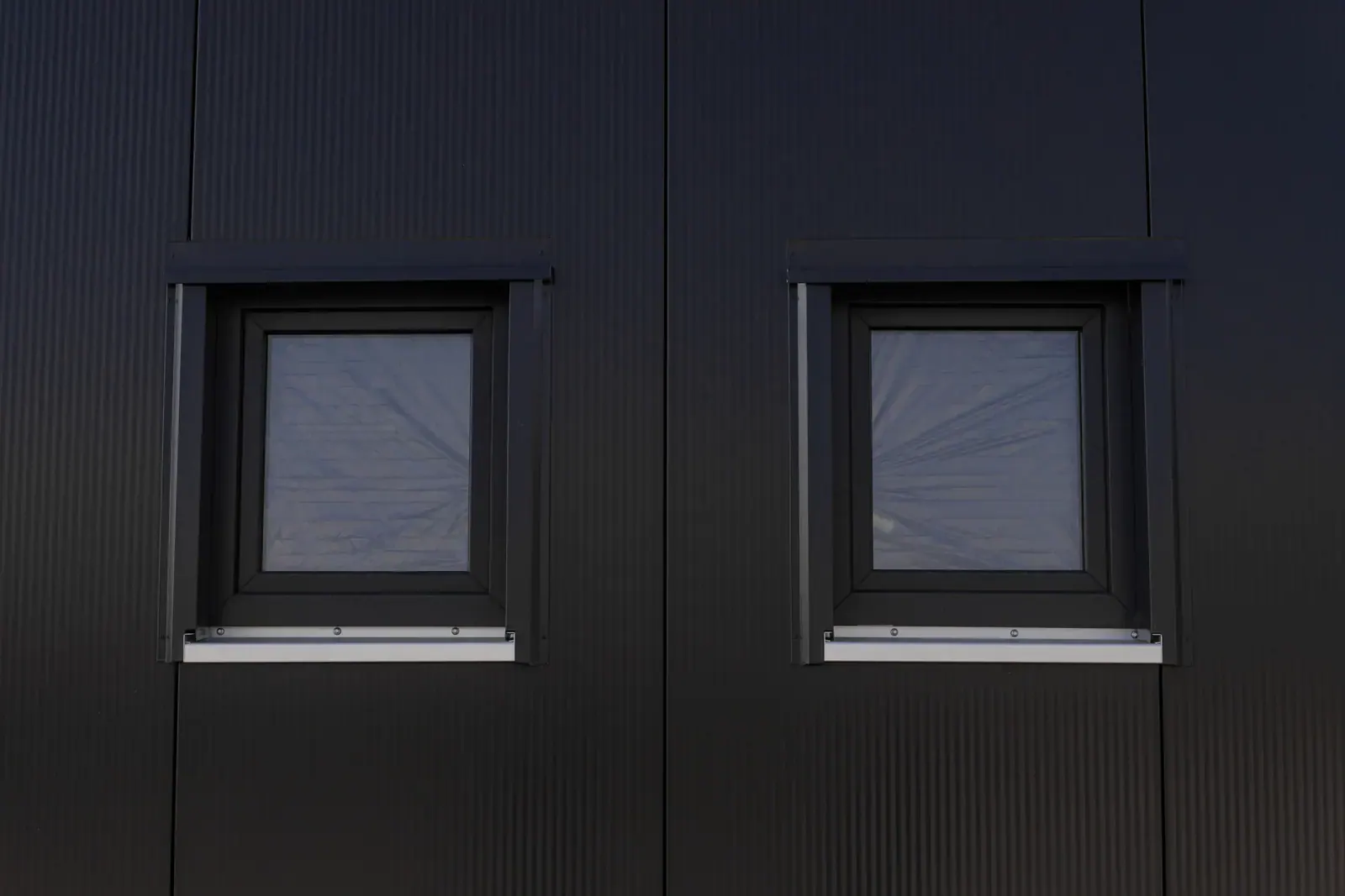 Metz GmbH: Produktions- und Lagerhalle mit Büro, Bild 10